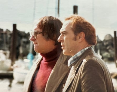 Michael Barnes, left, with one of the detectives involved in the arrest of Kenneth Bianchi, the subject of Barnes’s 1984 documentary The Mind of a Murderer