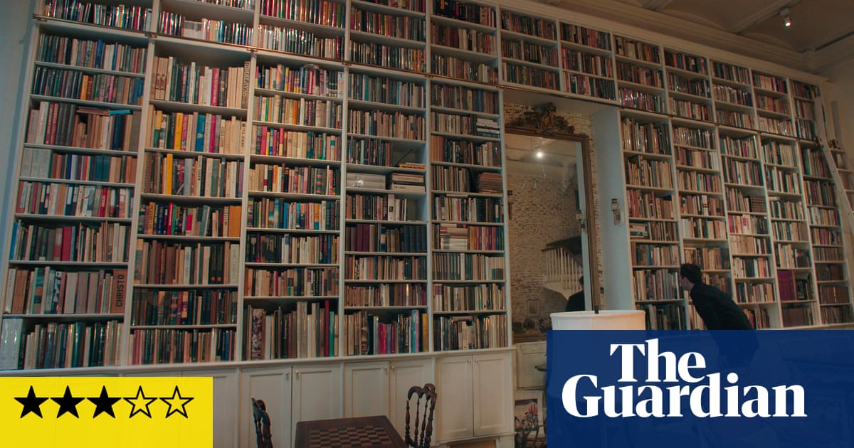 The Booksellers review – warm study of a fast-shifting subculture
