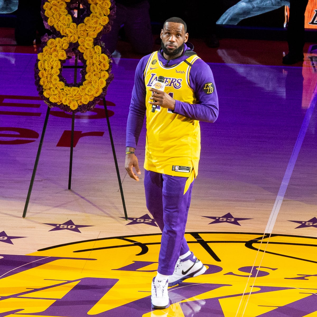 Lebron Honors Kobe With Emotional Speech In La Lakers First Game Back Los Angeles Lakers The Guardian