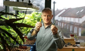 .<br>GreenLab
- Ande Gregson, founder of GreenLab.
- It’s what known as a makerspace, an open-access workspace, with kit and benches and know-how on tap. Anyone can turn up and work there.
Bermondsey, south London
15-03-2018
Photograph by Martin Godwin