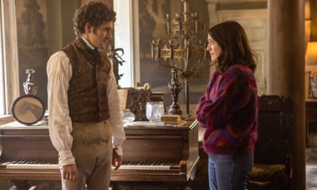 Mathew Baynton as Thomas Thorne with Alison (Charlotte Ritchie) in Ghosts