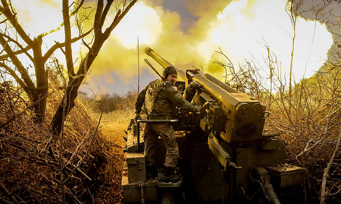 A Ukrainian serviceman fires a self-propelled howitzer towards Russian troops near the frontline town of Chasiv Yar, 18 November 2024.