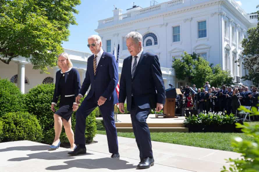 US president Joe Biden made a show of support for the prime minister of Sweden, Magdalena Andersson, and the president of Finland, Sauli Niinisto, in Washington.