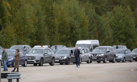 Cars queue to cross the border from Russia to Finland at the Vaalimaa border check point in Virolahti, Finland.