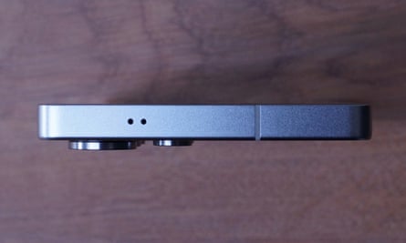The top of the Samsung Galaxy S25 Ultra.