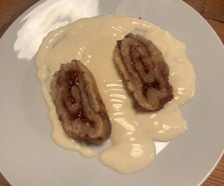 jam roly-poly pudding