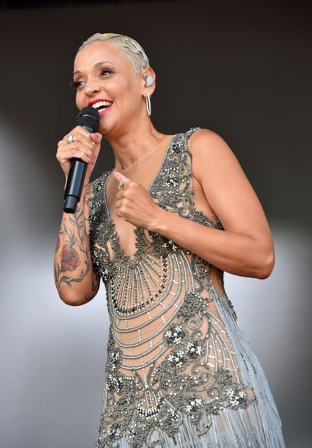 Mariza.