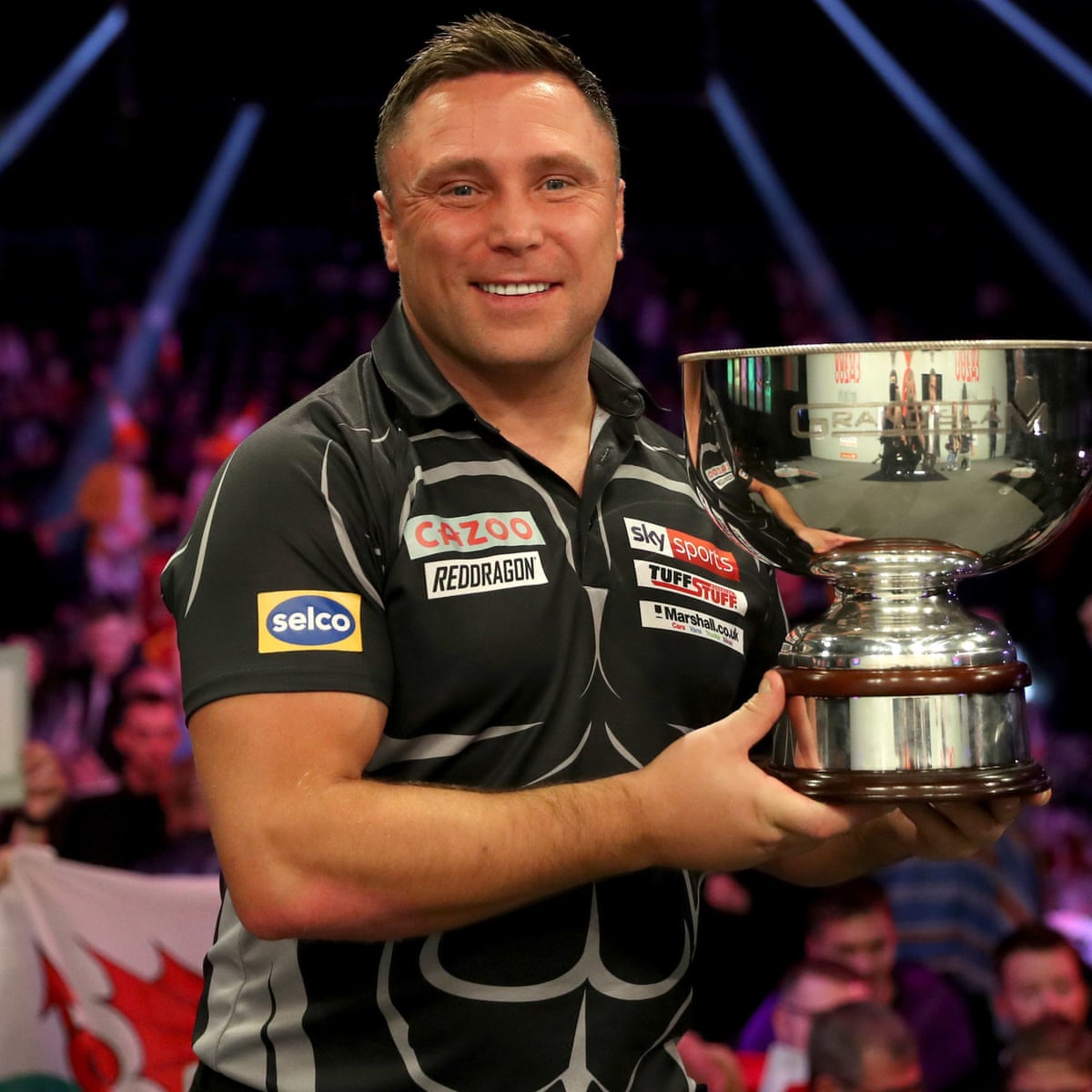gerwyn price crushes peter wright to regain grand slam of darts title darts the guardian