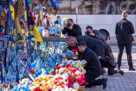 Volodymyr Zelenskyy,Friedrich MerzUkraine's President Volodymyr Zelenskyy and German Chancellor Friedrich Merz attend a commemorative ceremony at the memorial of fallen Ukrainian soldiers at Independence Square in Kyiv, Ukraine, Sunday, Oct. 4, 2026. (AP Photo/Dan Bashakov)