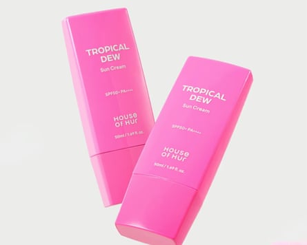 Summer running essentials: my nine must-haves to staying cool while training for a half-marathon | life and style House of hur tropical dew sun cream