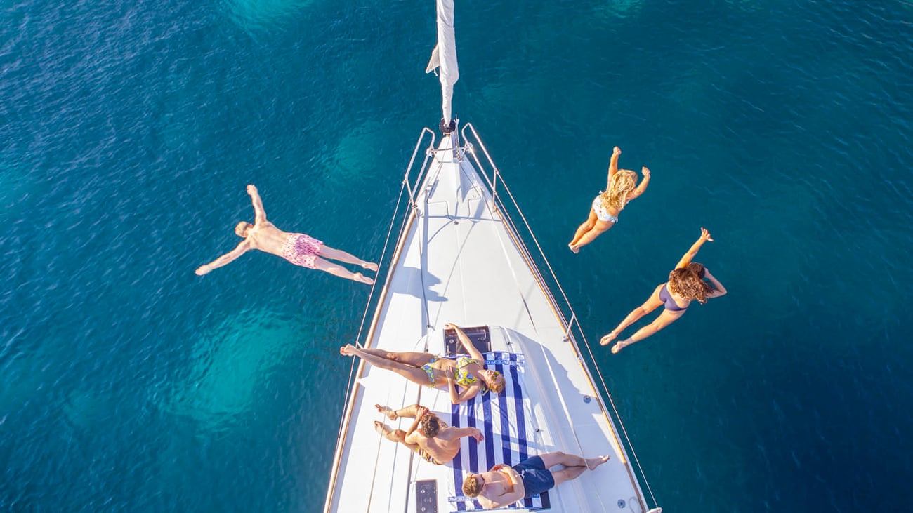 Sailing holidays for 20- to 35-year-olds in Greece, Turkey, Croatia, or Italy