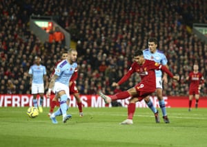 Firmino shoots, but it’s straight at Bravo.