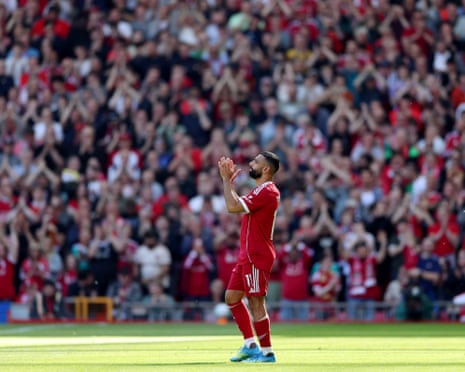 Salah Injury Mars Liverpool’s Victory Over Crystal Palace, Champions League Hopes Remain Salah Injury Mars Liverpool’s Victory Over Crystal Palace, Champions League Hopes Remain