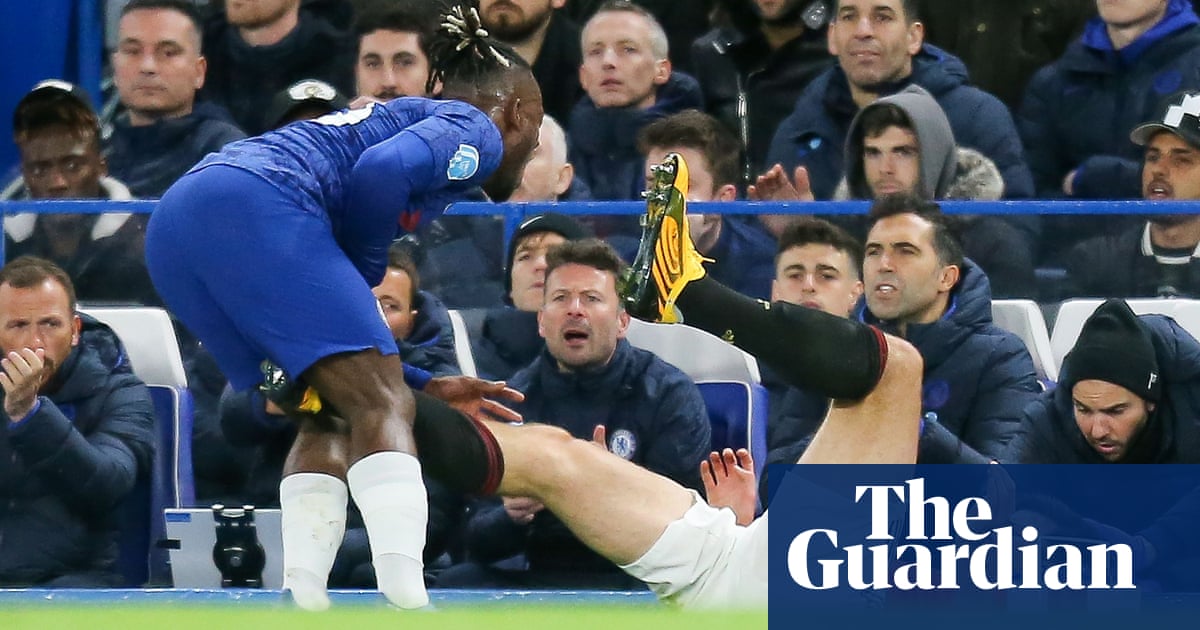 Frank Lampard laments Maguires red-card escape in Chelsea defeat