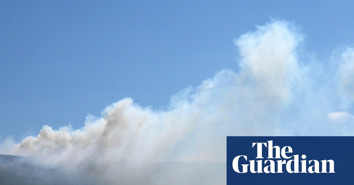 UK in ‘firewave’ as extreme heat provides ideal conditions for wildfires, experts warn
