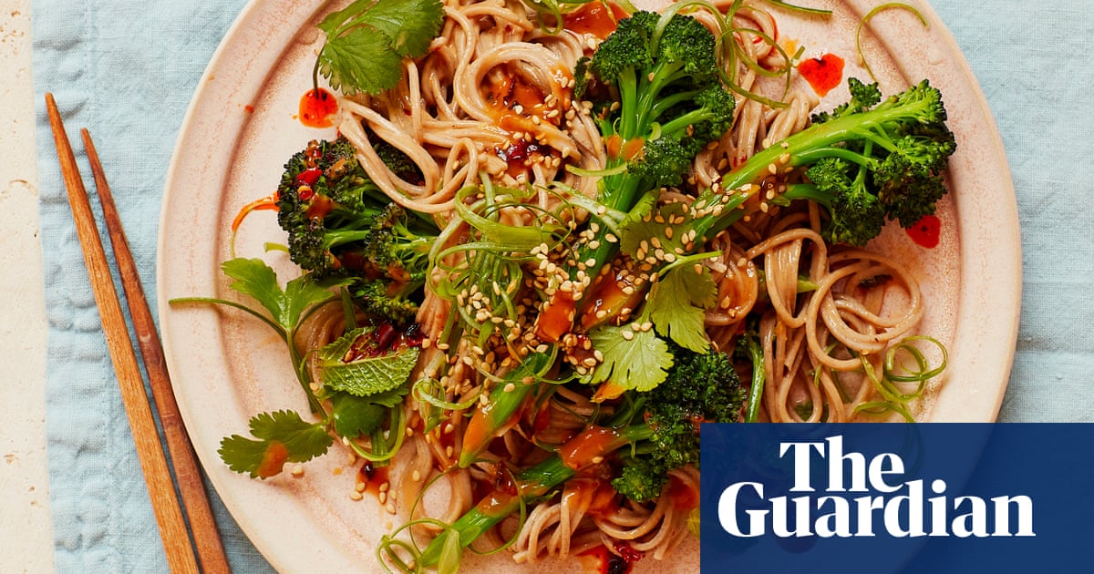 Thomasina Miers’ recipe for a spicy soba noodle and broccoli salad