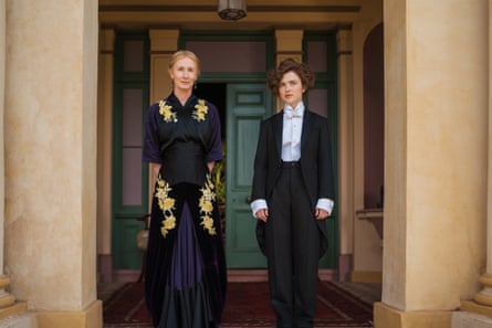 Genevieve O’Reilly as Helen Bossier and Northeast as Sybylla in My Brilliant Career.