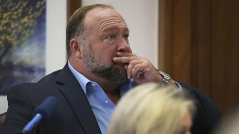 'Your attorneys messed up': how Alex Jones's texts were sent to Sandy Hook family's lawyers – video