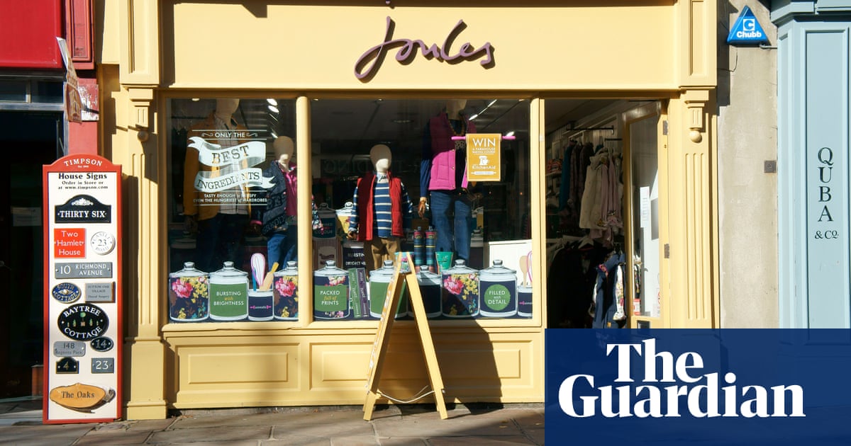 Next in talks to take £15m stake in struggling chain Joules