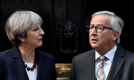 Theresa May welcomes Jean-Claude Juncker to Downing Street on 26 April 2017