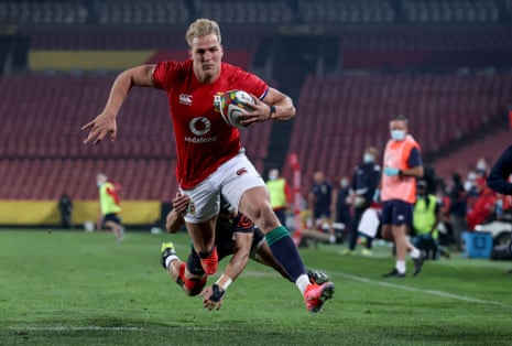 Duhan Van der Merwe goes over for the Lions’ second try.