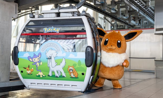 Eevee on the cable car ahead of the 2022 world championships.