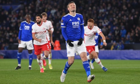 Leicester’s Jamie Vardy shows his despair after missing from the spot