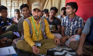 Imrul Hosen leads a counselling session at the Balukali camp.