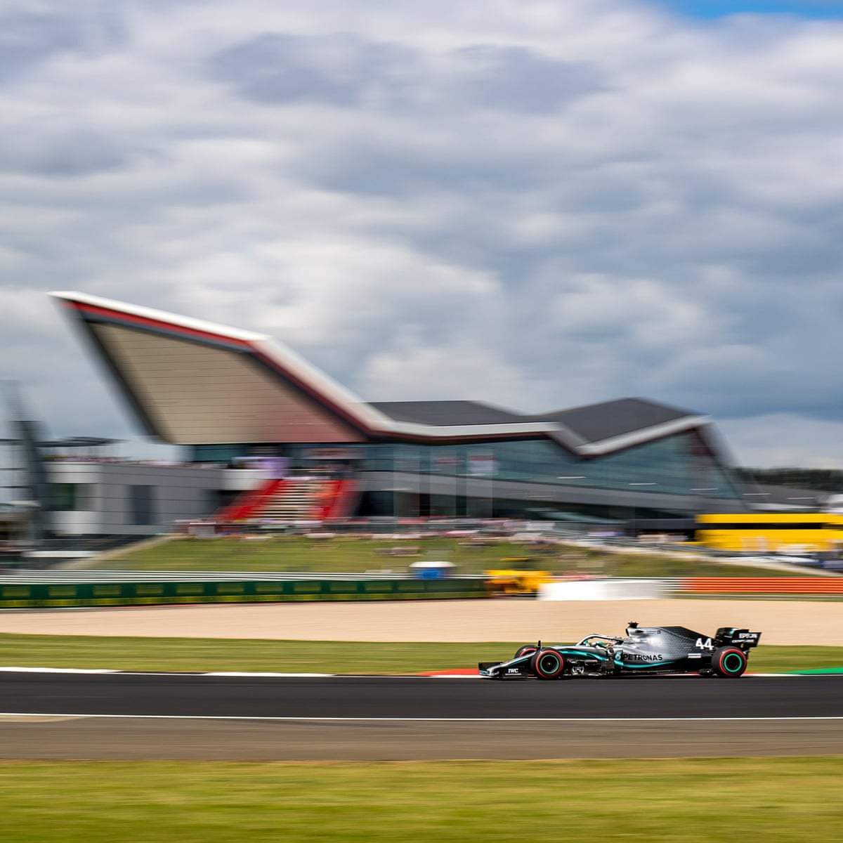 Silverstone And F1 Agree Deal For Two Grands Prix When Season Starts Formula One The Guardian