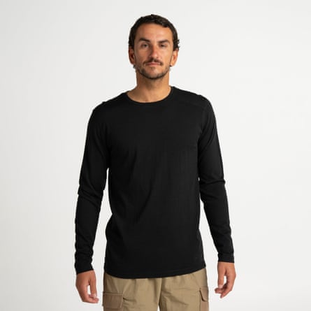 A model wearing a Zorali merino wool base layer