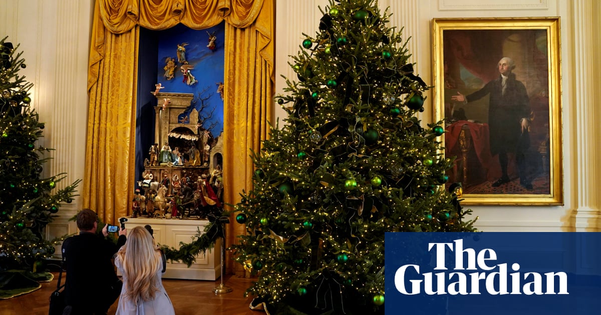 Christmas decorations at the white house – in pictures Christmas decorations at the White House – in pictures | US news | The Guardian