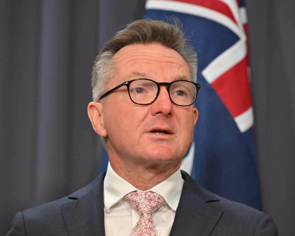 Hanson open to Russian fuel supply