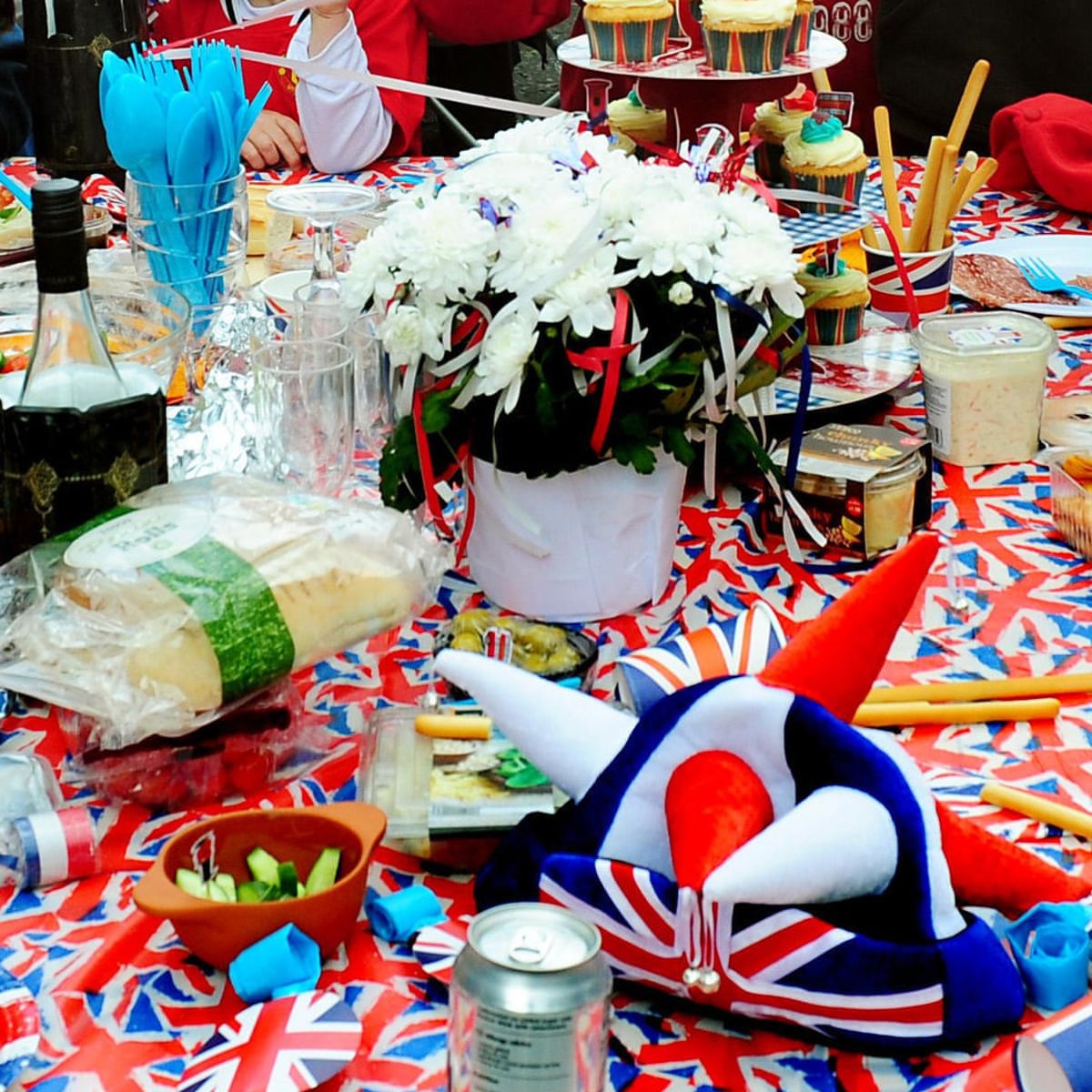 Jubilee Parties Have A Right Royal Time Without Breaking The Bank Queen S Platinum Jubilee The Guardian Jubilee Parties Have A Right Royal Time Without Breaking The Bank Queen S Platinum Jubilee The Guardian
