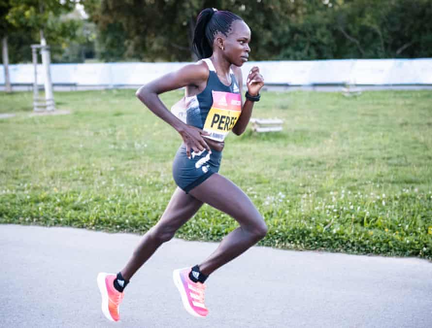 It stretches the limits of performance': the race to make the world's fastest running shoe | Running | The Guardian It stretches the limits of performance': the race to make the world's fastest running shoe | Running | The Guardian