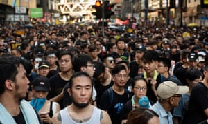https://phazzysmith.blogspot.com/2019/07/news-hong-kong-activists-target-uk.html Thousands of protesters take part in a mass rally demanding independent investigation into police tactics