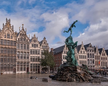 The Brabo fountain and ornate guildhalls of Grote Markt, Antwerp’s main square