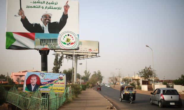 An election campaign banner in support of Omar al-Bashir in Omdurman, Sudan on 11 April 2015.