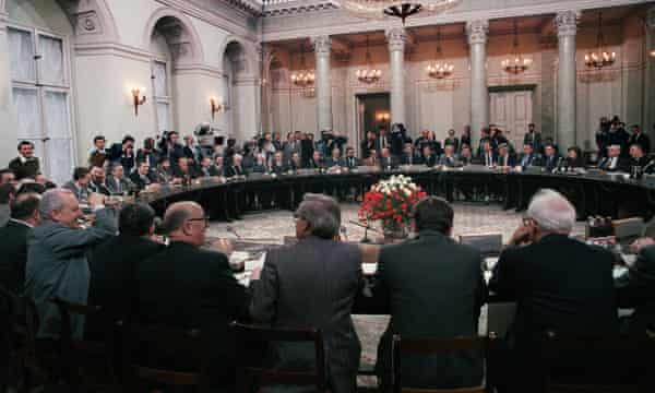 I Was 10 When Communism Fell In Poland My World Became Colourful But Unstable Sławomir Sierakowski The Guardian I Was 10 When Communism Fell In Poland, What Is Round Table Conference Class 10