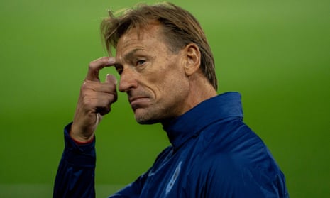 Hervé Renard looks on during the 2023 Womens World Cup official training and press conference for France