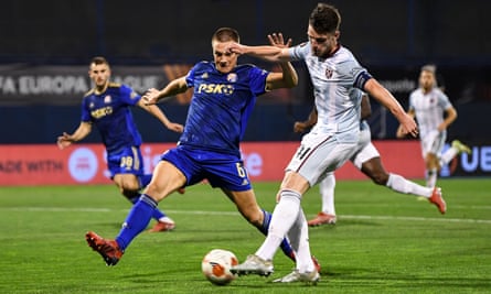 Declan Rice scores West Ham’s second goal after charging through Dinamo Zagreb’s faltering defence