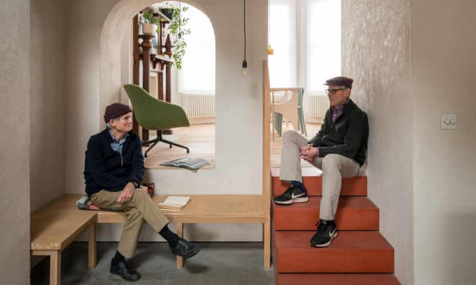 “We spent a lot of time exploring the options, but it only took three days to build the main frame”: Alan Martin Day and Russell Vandyk.
