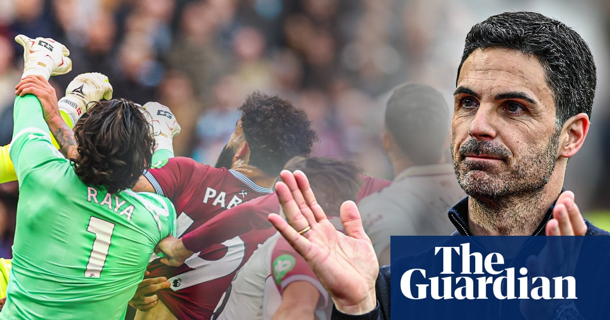 'It's an obvious error': Arteta praises referee for disallowing late West Ham equaliser – video