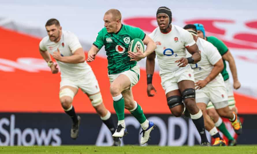 Keith Earls leaves England players in his wake as he scores a try in the 2021 Six Nations game in Dublin.