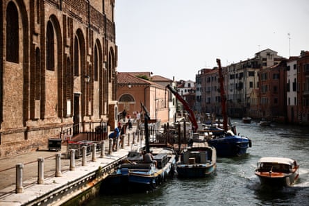 The canal outside the Scuola Grande della Misericordia