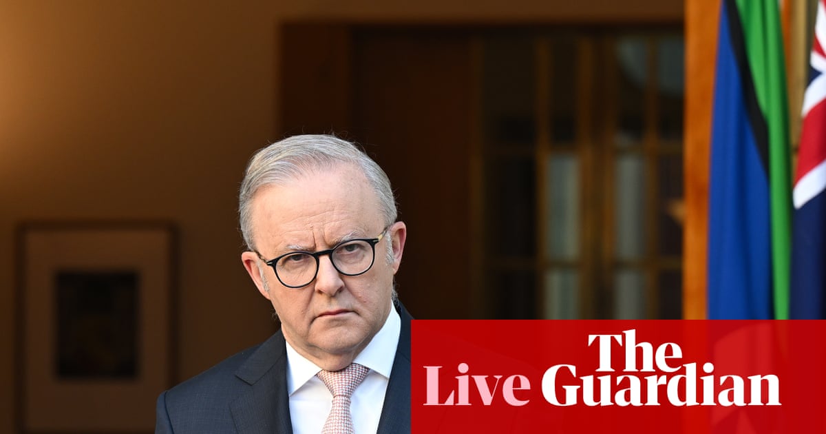 Australia news live: ‘can’t afford to wait’ for hate speech laws, independent MPs say; government opens second investigation into Grok