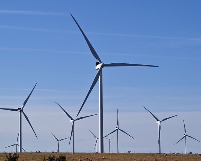 Australia’s emissions from fossil fuels down as electricity from renewables passes 40%