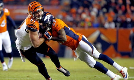 C.J. Uzomah, Bradley Roby<br>Cincinnati Bengals tight end C.J. Uzomah (87) is hit by Denver Broncos free safety Bradley Roby (29) during the first half of an NFL football game, Monday, Dec. 28, 2015, in Denver. (AP Photo/Jack Dempsey)
