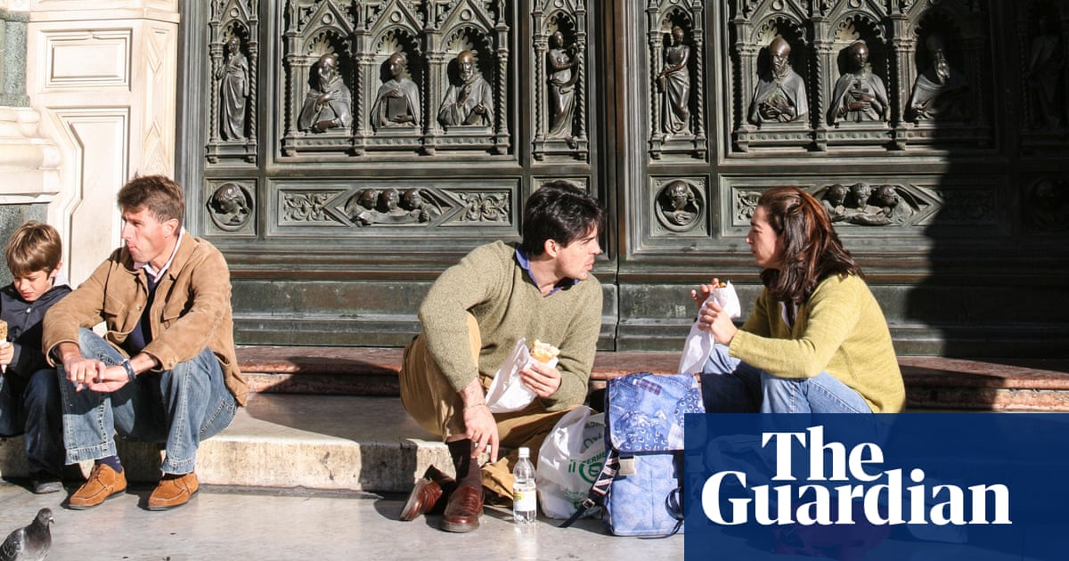 https://www.theguardian.com/lifeandstyle/shortcuts/2018/sep/05/sensible-idea-or-snobbery-is-florence-right-to-ban-eating-in-the-streets?CMP=Share_iOSApp_Other