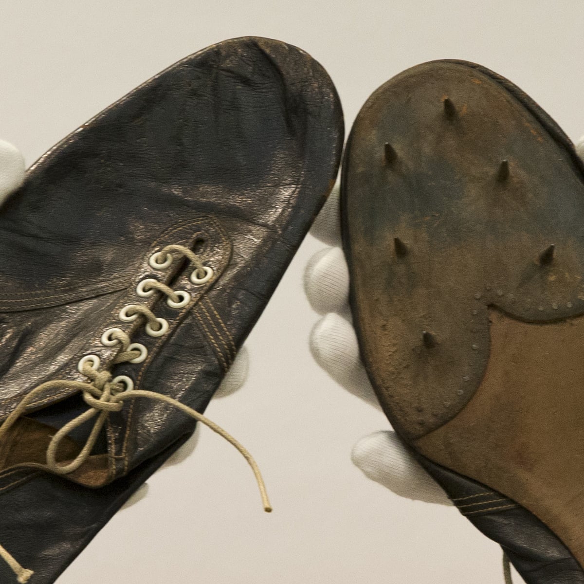 Roger Bannister's sub four-minute mile running shoes sell for 266,500 | UK news | The Guardian Roger Bannister's sub four-minute mile running shoes sell for 266,500 | UK news | The Guardian