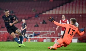 Arsenal’s Runar Alex Runarsson saves a shot from Manchester City’s Gabriel Jesus.